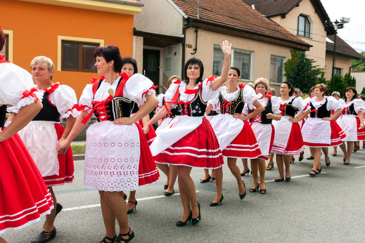 babske-hody-blucina-2014_031.jpg