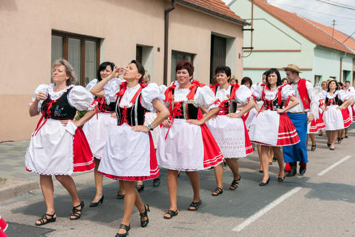 babske-hody-blucina-2014_042.jpg