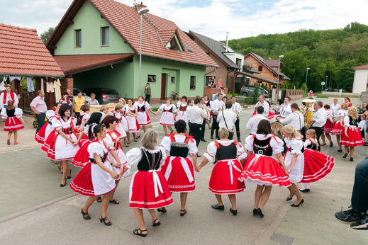 babske-hody-blucina-2014_055.jpg