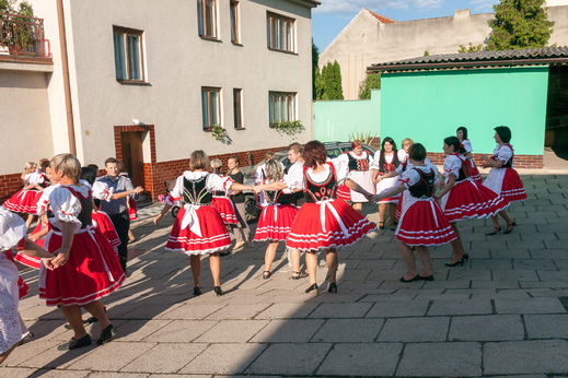 babske-hody-blucina-2014_089.jpg