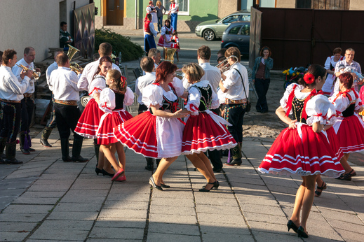 babske-hody-blucina-2014_092.jpg