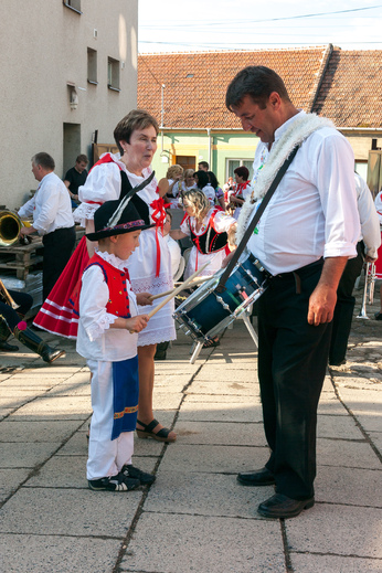babske-hody-blucina-2014_093.jpg