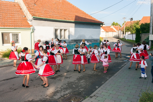 babske-hody-blucina-2014_099.jpg
