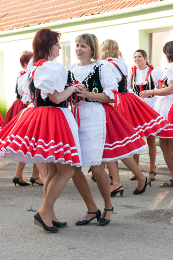 babske-hody-blucina-2014_103.jpg