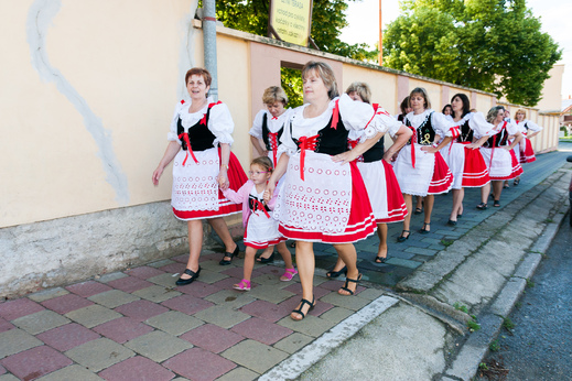 babske-hody-blucina-2014_109.jpg
